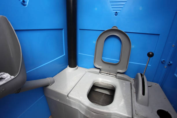 Best Deluxe Portable Toilet Rental  in Evans, CO